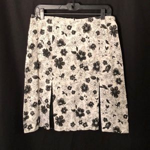 🔥5 for $25🔥 Floral Skirt